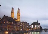 z&uuml;rich at night